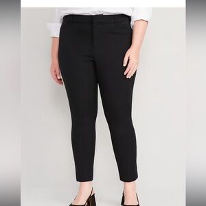 Old Navy High Rise Pixie Skinny Pants